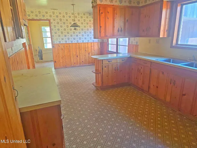 $57,900 | 1315 North St Mary's Circle, Greenville, MS 38703