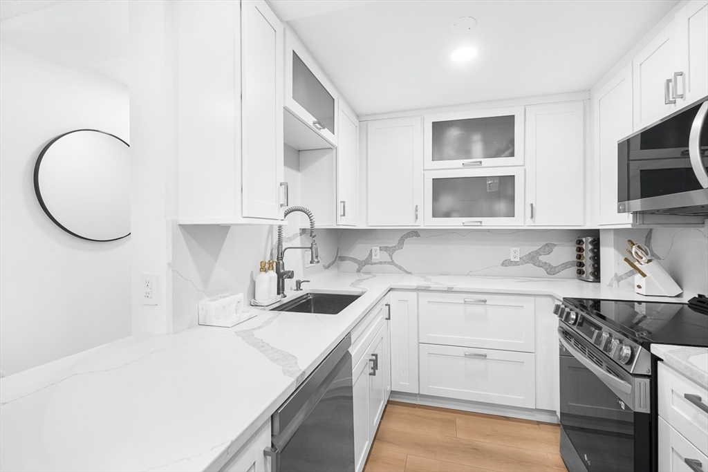 357 Commercial Street, Unit 206 Boston, MA 02109 - Photo 7 of 23