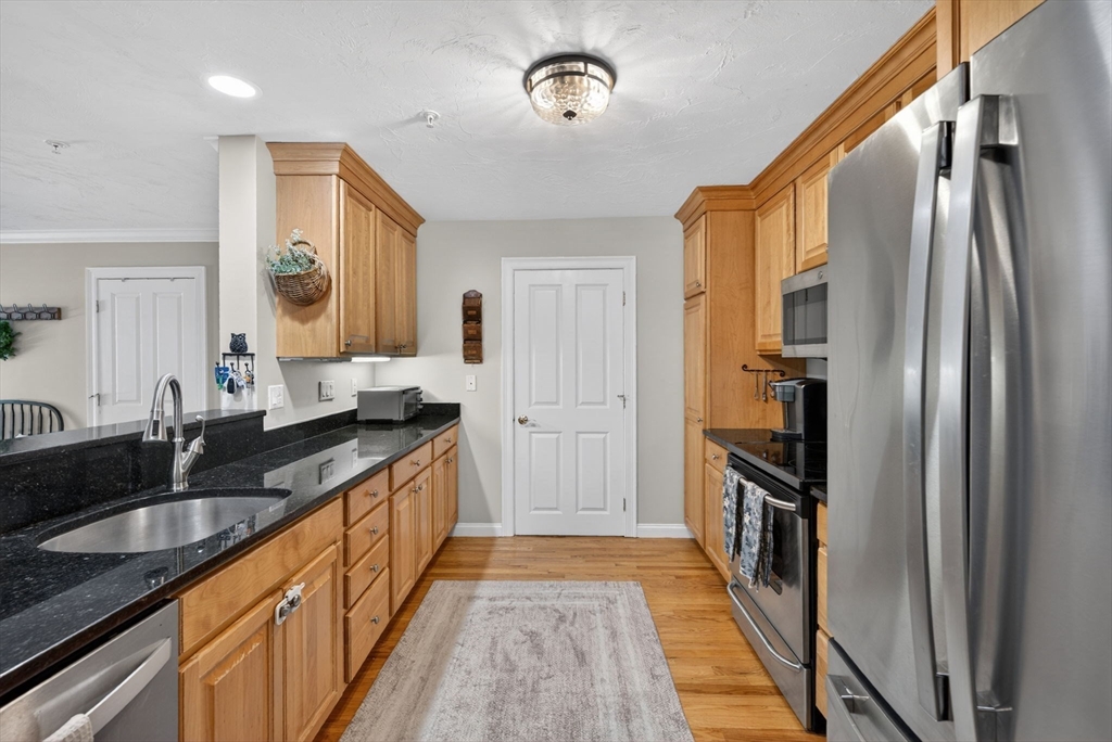 21 Maple Street, Unit A Canton, MA 02021 - Photo 12 of 24