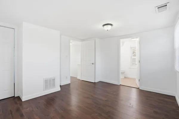 $359,000 | 8047 45th Place, Lyons, IL 60534