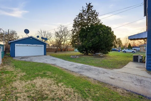 $359,000 | 8047 45th Place, Lyons, IL 60534