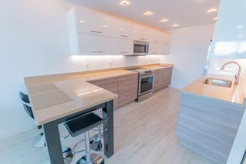 $375,000 | 1200 Marine Way, Unit 907, North Palm Beach, FL 33408