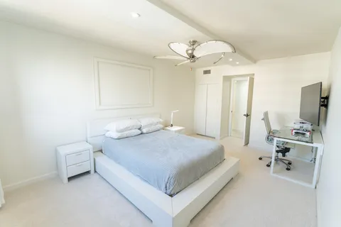 $375,000 | 1200 Marine Way, Unit 907, North Palm Beach, FL 33408