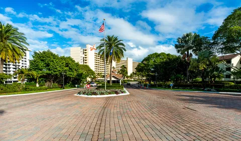 $375,000 | 1200 Marine Way, Unit 907, North Palm Beach, FL 33408