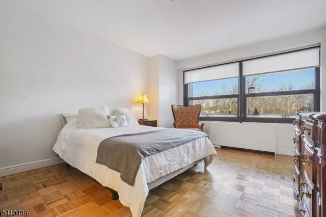 $324,999 | 2 Claridge Drive, Unit 1FW, Verona, NJ 07044