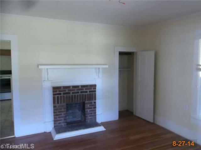 246 West Dalton Road King, NC 27021 - Photo 2 of 7 Living Room.
