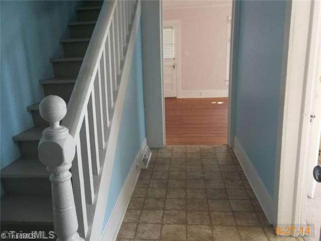 246 West Dalton Road King, NC 27021 - Photo 5 of 7 Interior Space/Layout.