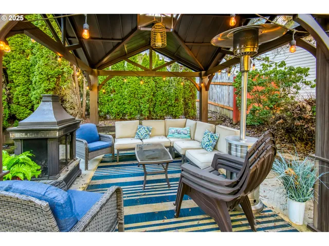 $759,000 | 7531 Southwest Crisp Drive, Beaverton, OR 97007