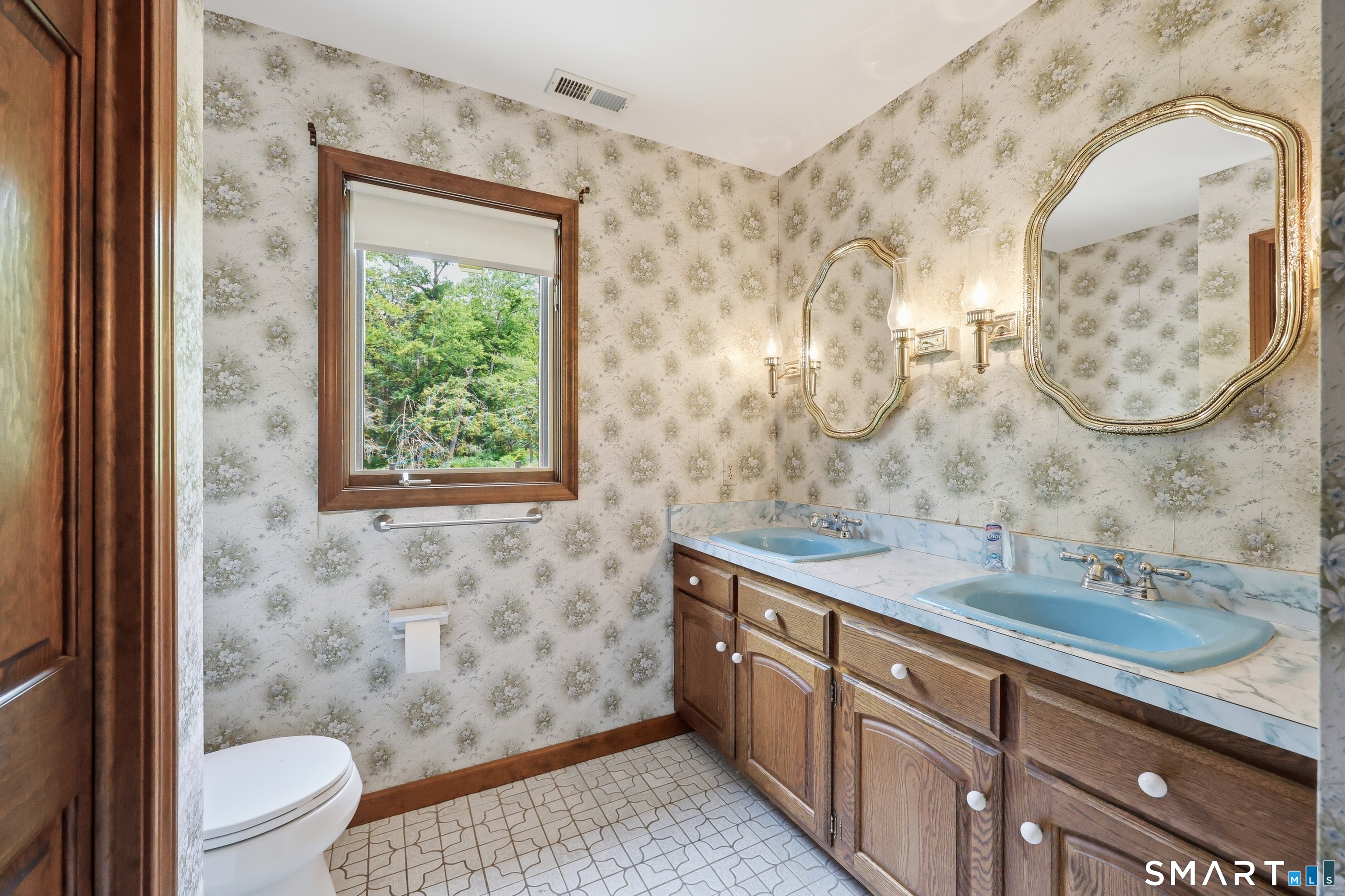 43 Windtree East Torrington, CT 06790 - Photo 24 of 38