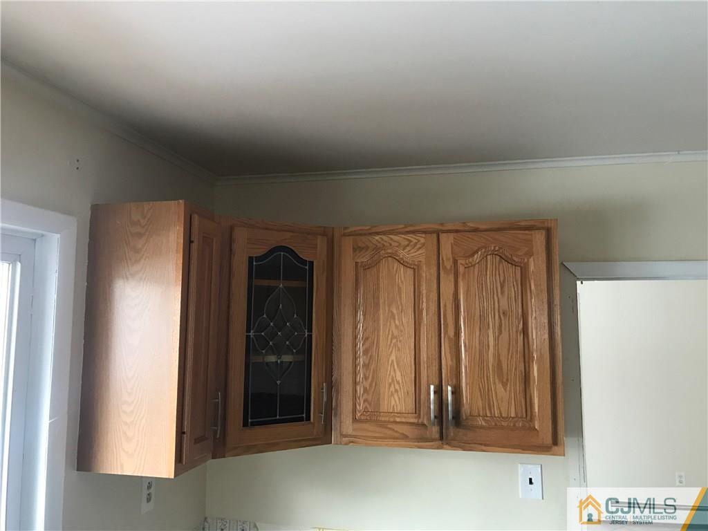 47 Kenmore Road Edison, NJ 08817 - Photo 6 of 14