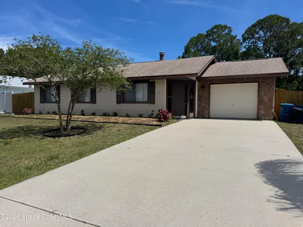 $275,000 | 746 Universe Street Northwest, Palm Bay, FL 32907
