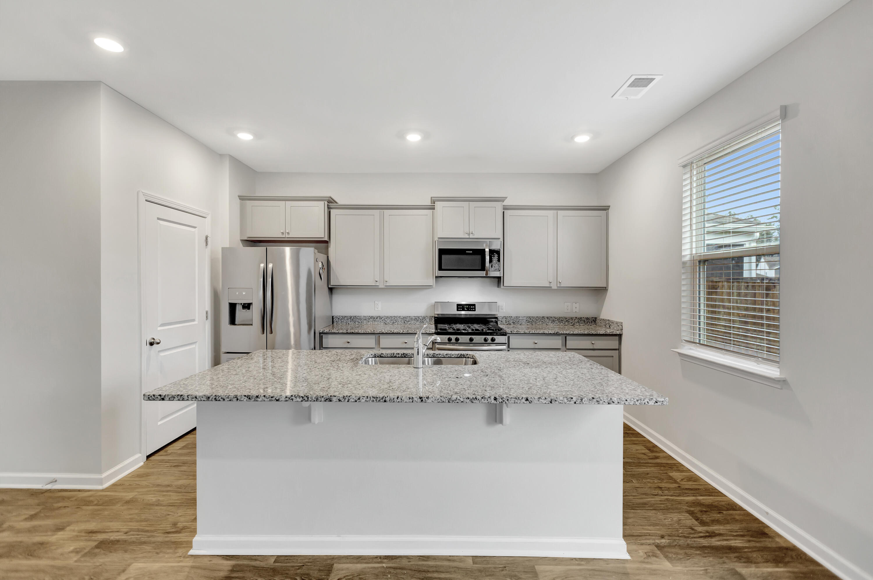 575 Wayton Circle Moncks Corner, SC 29461 - Photo 4 of 28 296A6652