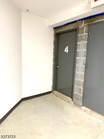 $3,700 | 18 Baldwin Street, Unit 2A, Montclair, NJ 07042