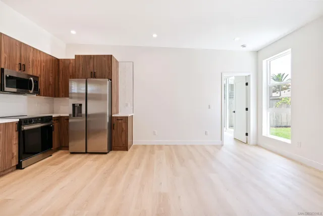 $1,295,000 | 1160 Erica Street, Escondido, CA 92027