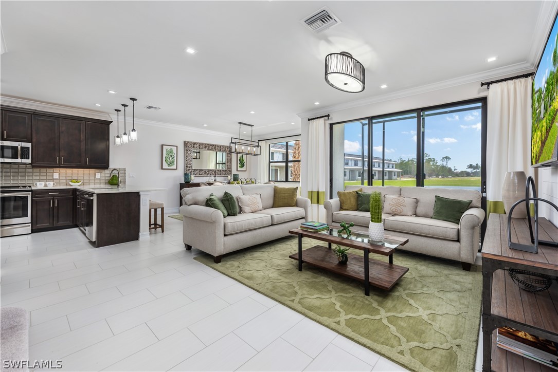 7541 Carnegie Way Naples, FL 34119 - Photo 5 of 28 Gallery Image 5