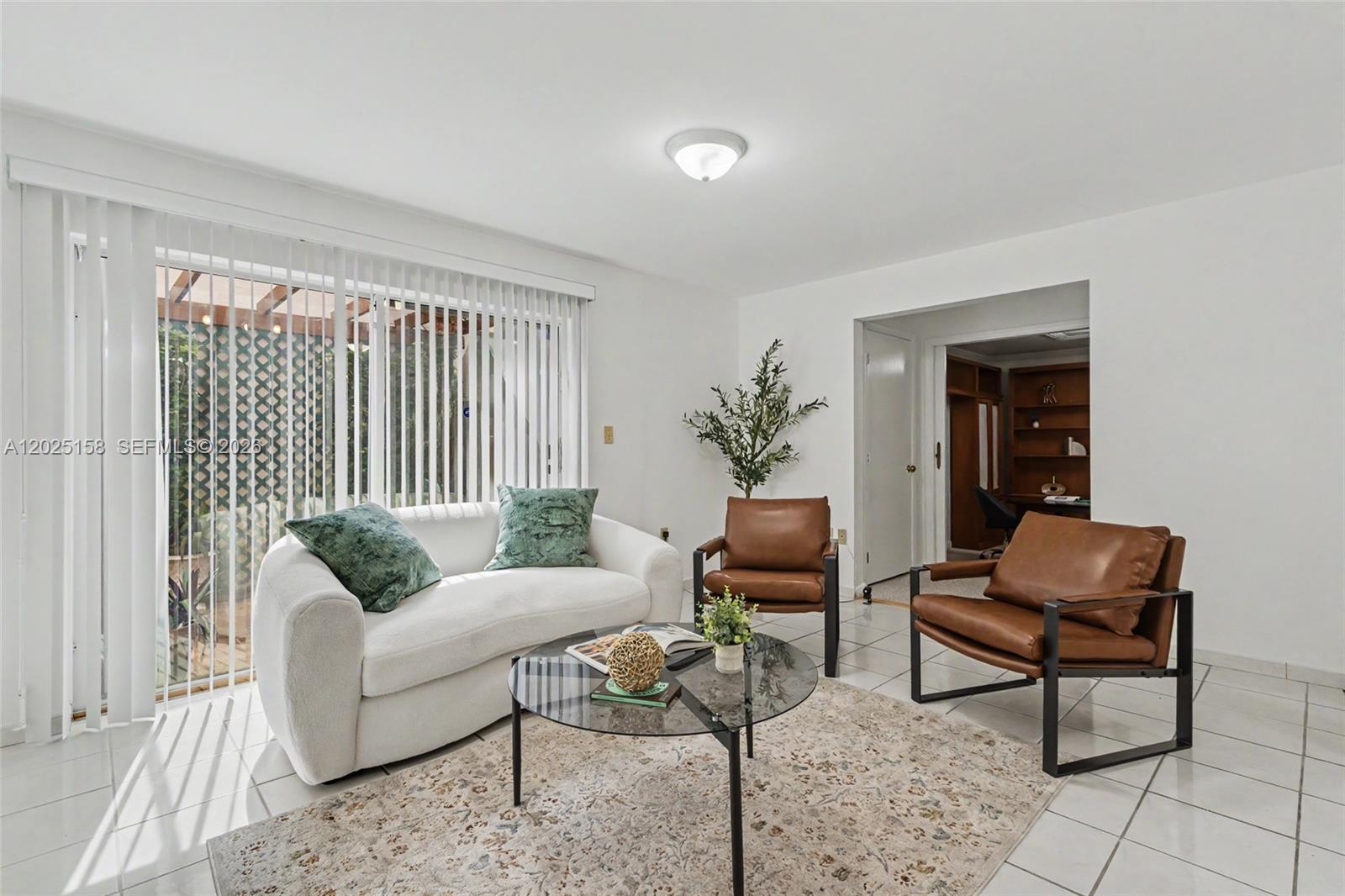 15033 Southwest 110th Terrace Miami, FL 33196 - Photo 5 of 38