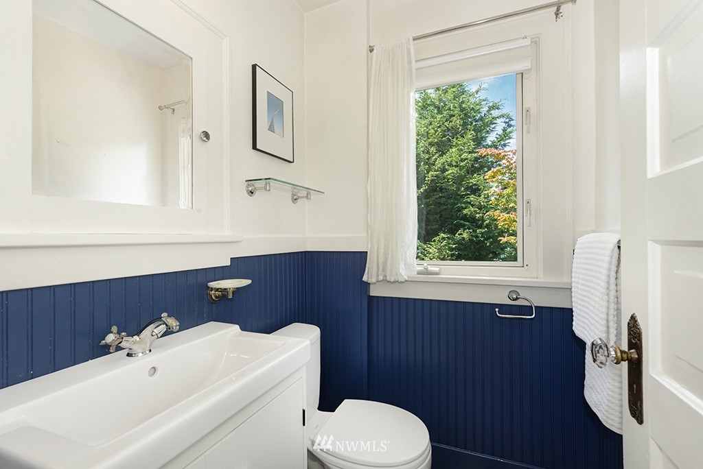 512 North 44th Street Seattle, WA 98103 - Photo 12 of 26 Gallery Image 12