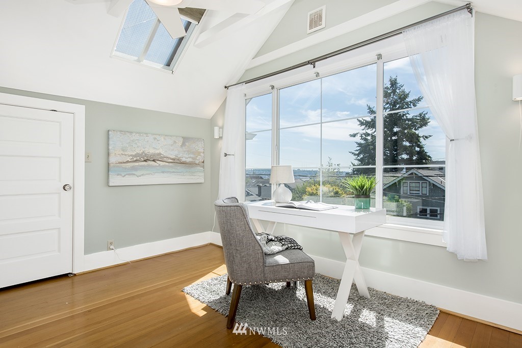 512 North 44th Street Seattle, WA 98103 - Photo 8 of 26 Gallery Image 8