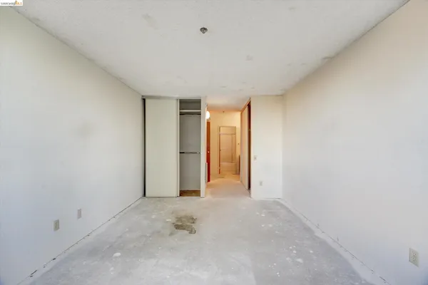 $360,000 | 555 Pierce Street, Unit 520, Albany, CA 94706