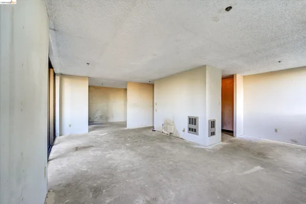 $360,000 | 555 Pierce Street, Unit 520, Albany, CA 94706