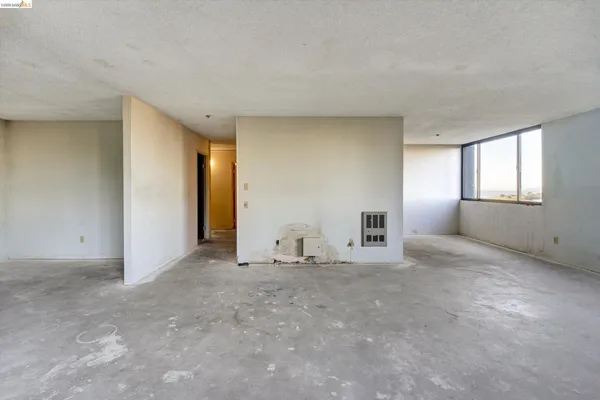 $360,000 | 555 Pierce Street, Unit 520, Albany, CA 94706