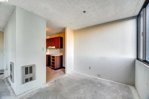 $360,000 | 555 Pierce Street, Unit 520, Albany, CA 94706