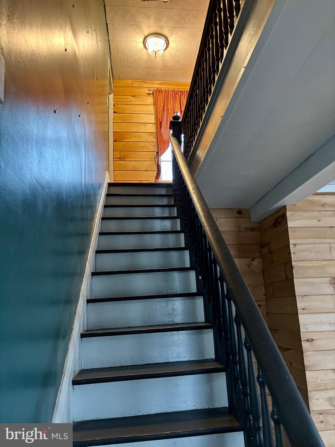 1006 Main Street Saxton, PA 16678 - Photo 25 of 40 a view of entryway