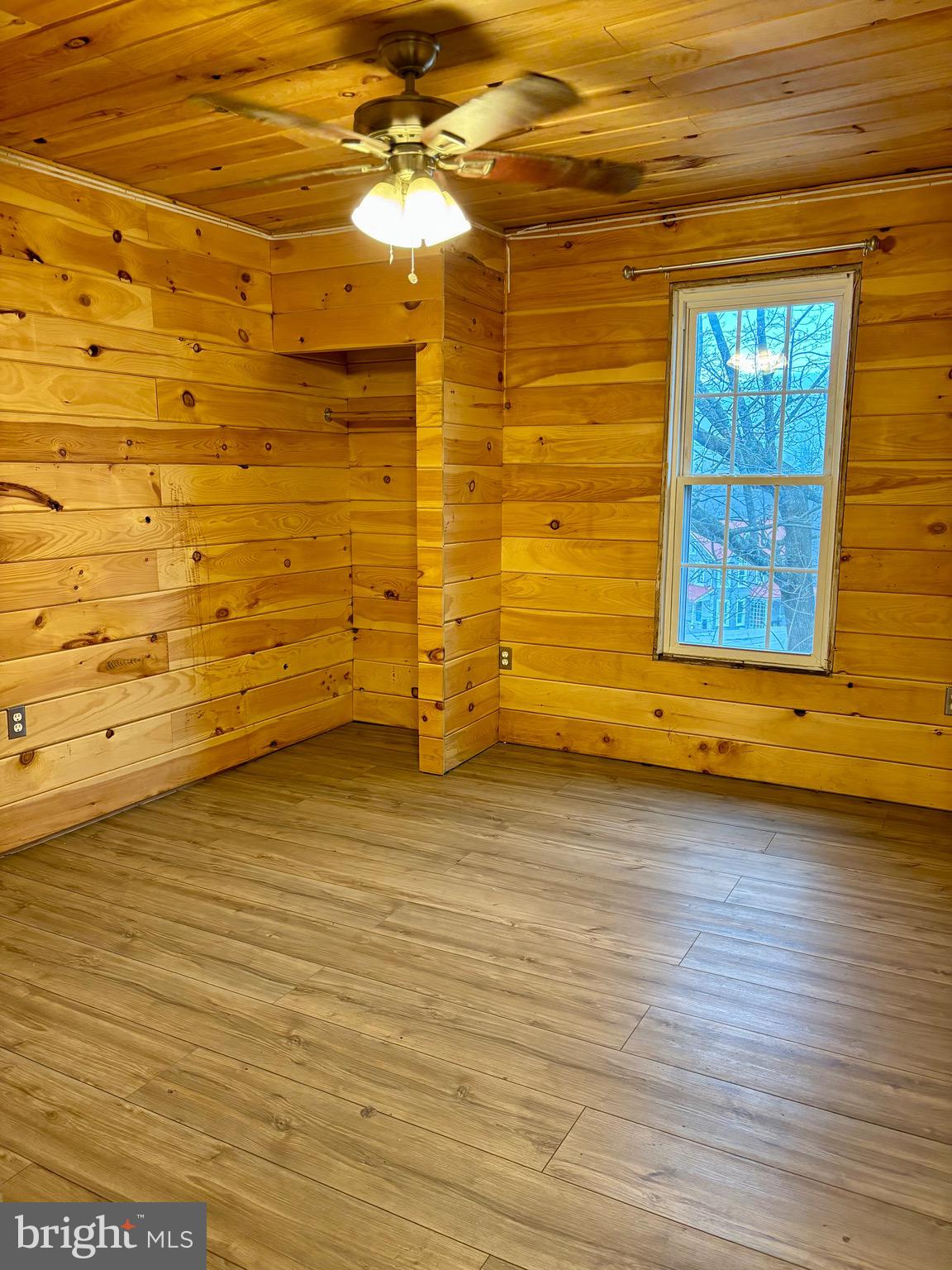 1006 Main Street Saxton, PA 16678 - Photo 26 of 40 a view of a ocean view