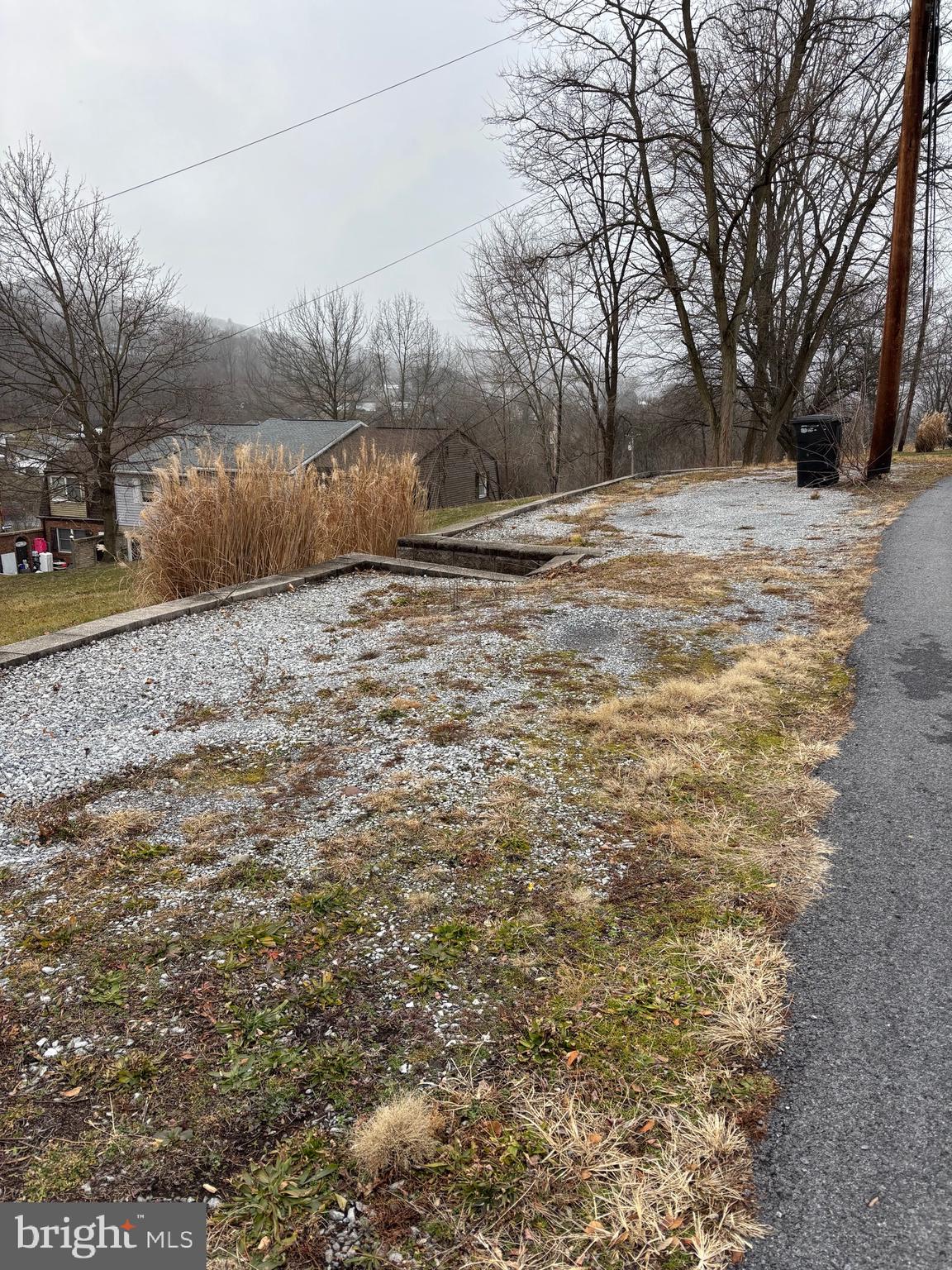 1006 Main Street Saxton, PA 16678 - Photo 7 of 40 a backyard of a house
