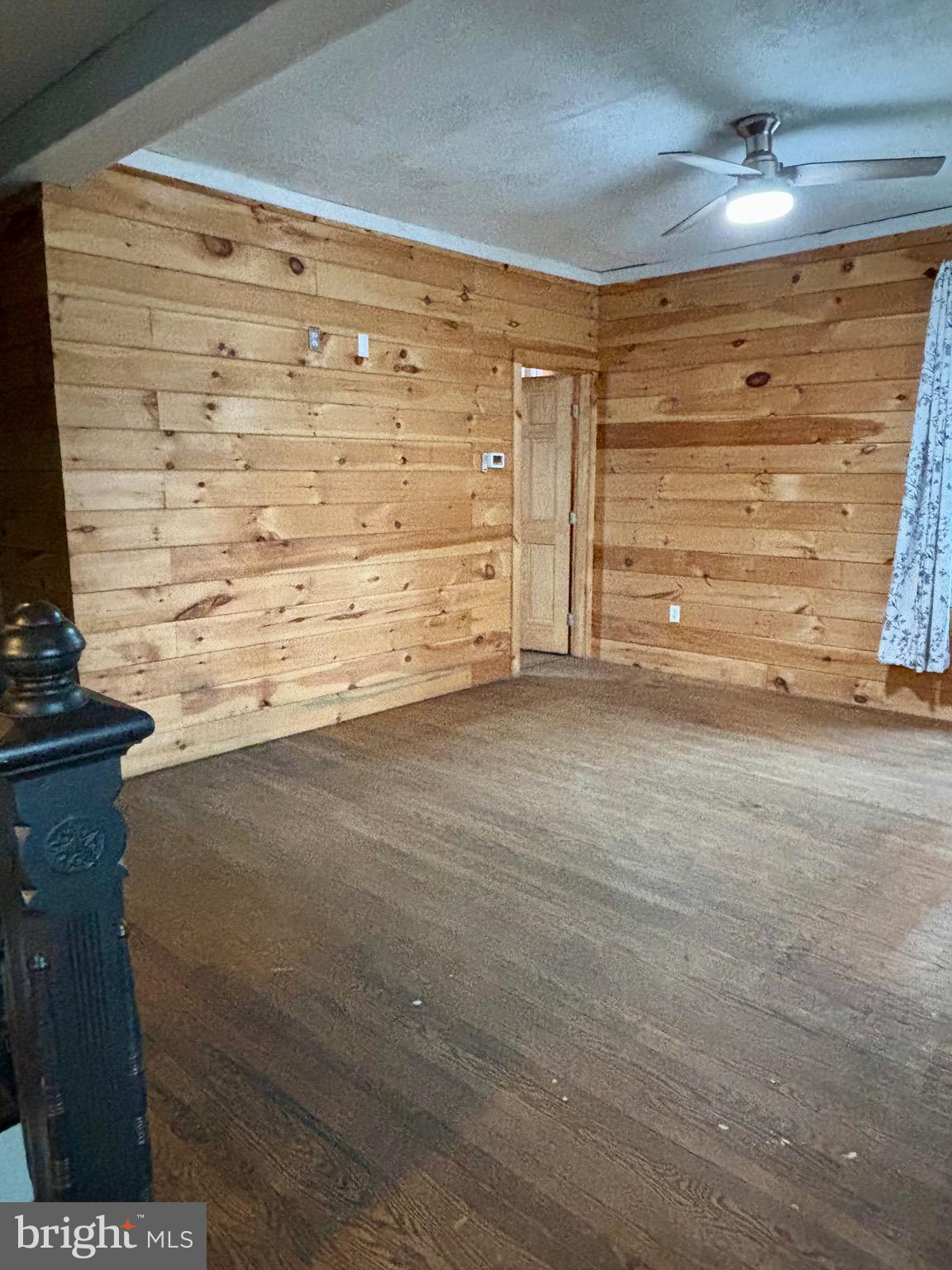 1006 Main Street Saxton, PA 16678 - Photo 9 of 40 a view of walk in closet