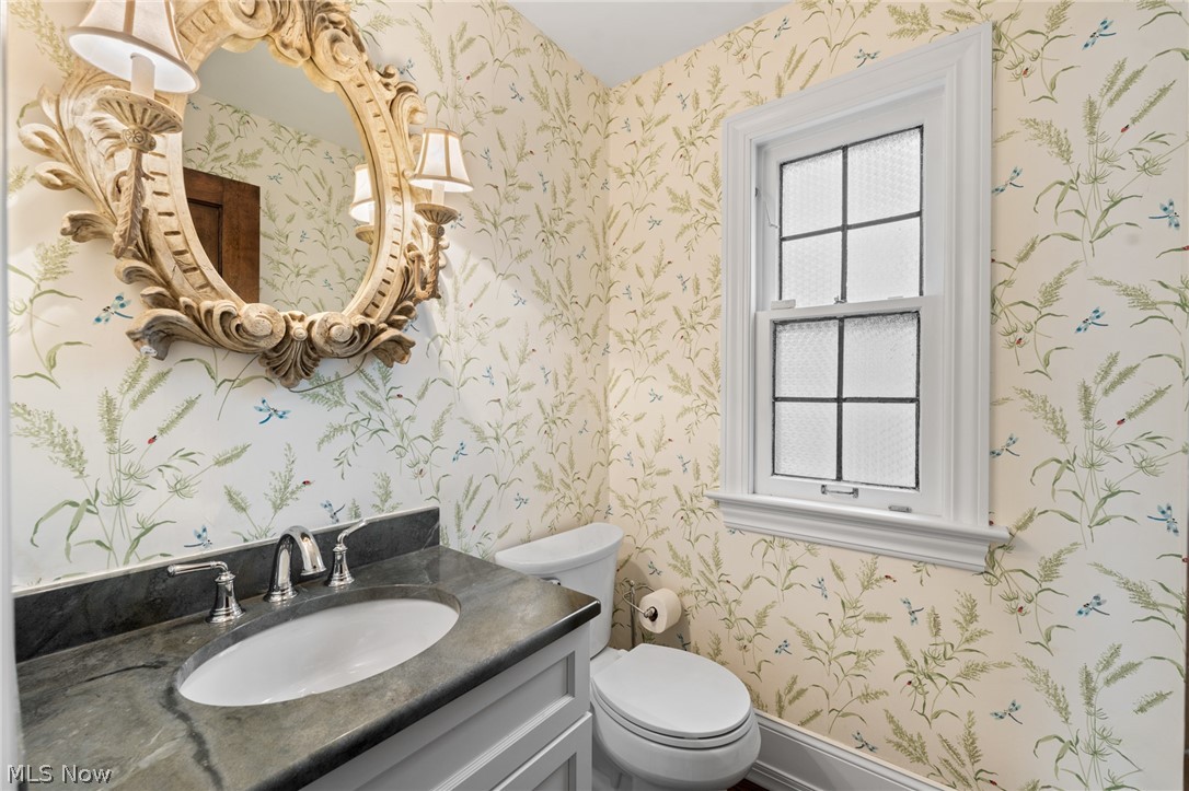 2968 Glengary Road Cleveland, OH 44120 - Photo 22 of 49 Half bathroom on first floor