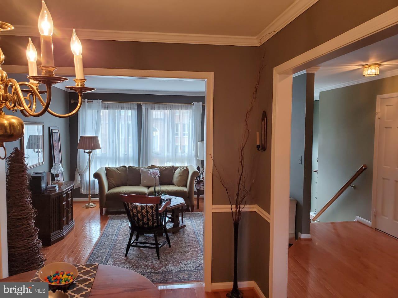 10136 Turnberry Place Oakton, VA 22124 - Photo 3 of 23