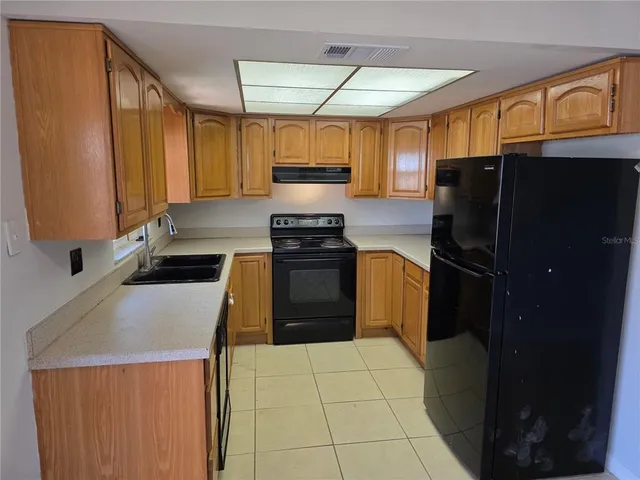 $2,600 | 520 Century Drive, Largo, FL 33771