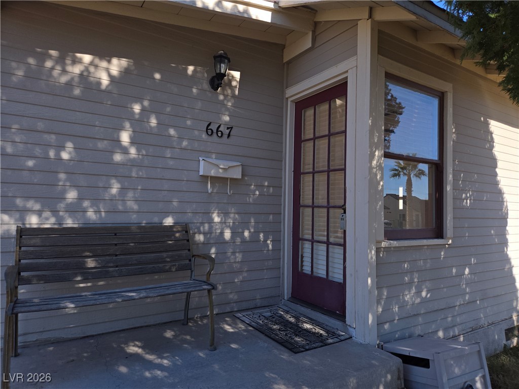 667 C Boulder City, NV 89005 - Photo 2 of 6 Property entrance featuring a patio area