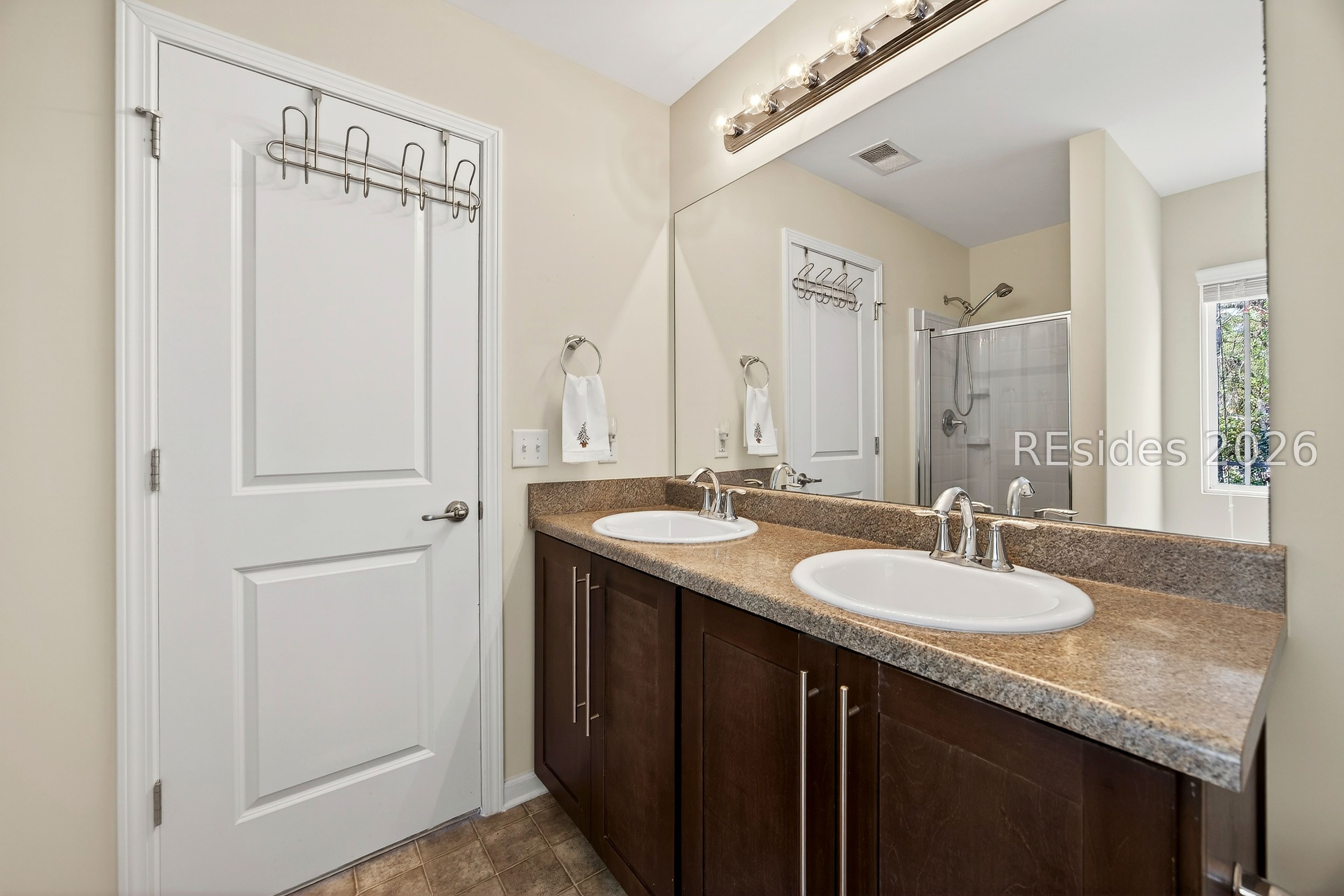 10 Moon Beam Court Bluffton, SC 29910 - Photo 26 of 49 hall bath 2