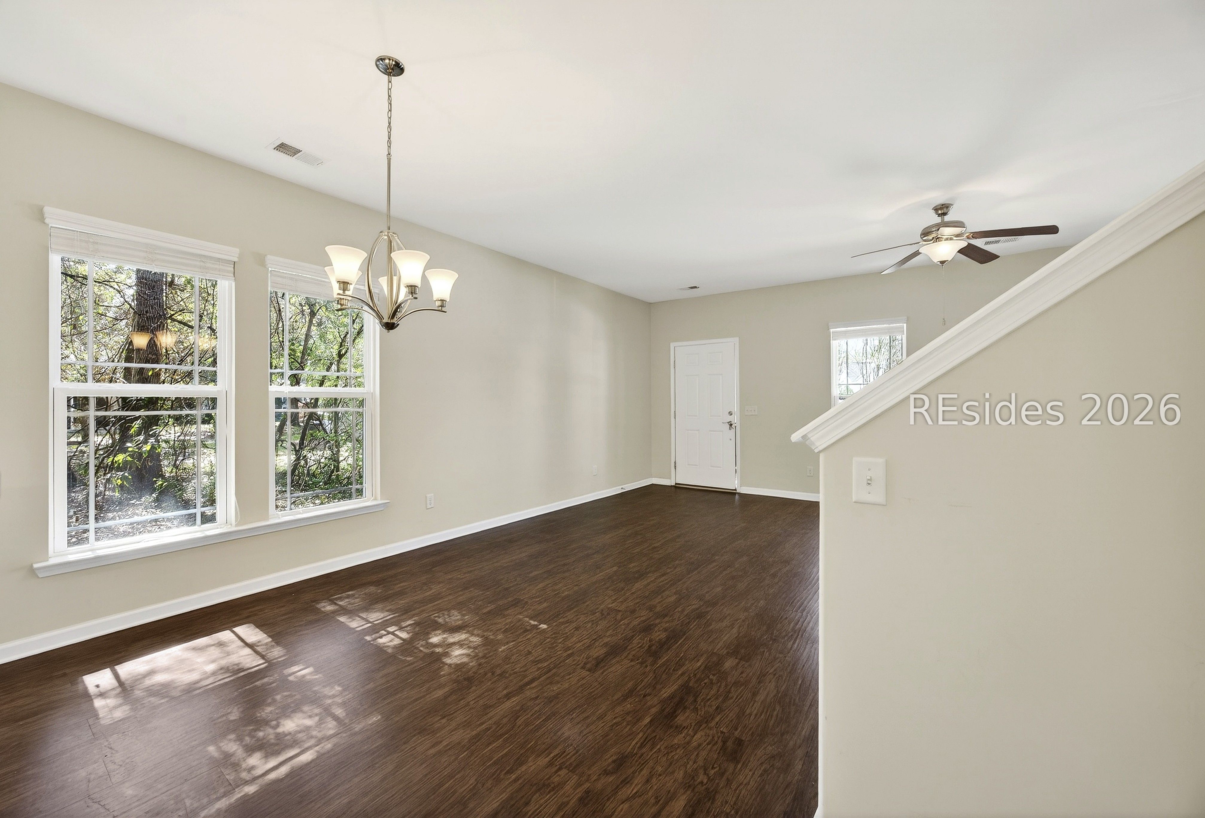 10 Moon Beam Court Bluffton, SC 29910 - Photo 4 of 49 lr