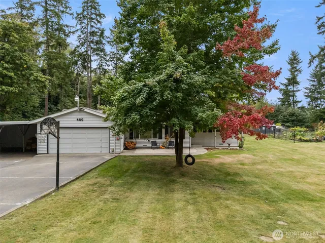 a view of an outdoor space and yard