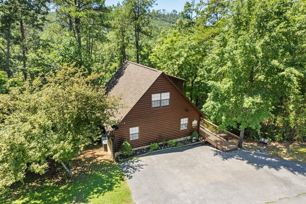 1652 Raccoon Den Way, Unit SERENITY Sevierville, TN 37862 - Photo 1 of 47 Gallery Image 1