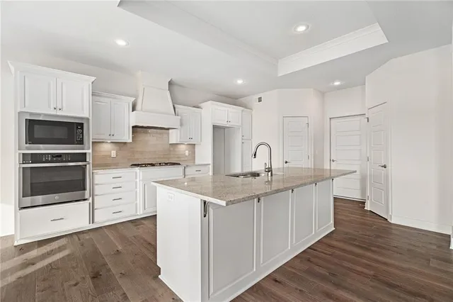 $606,740 | 7009 Northeast 102nd Court, Kansas City, MO 64156