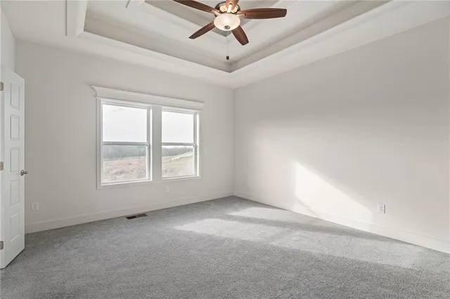 $606,740 | 7009 Northeast 102nd Court, Kansas City, MO 64156