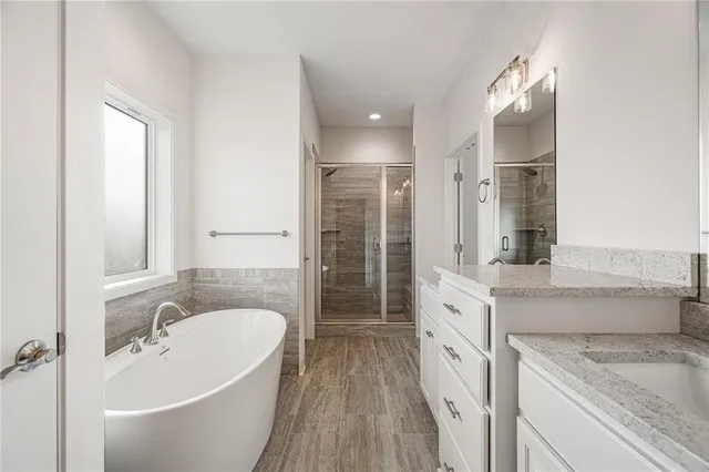 $606,740 | 7009 Northeast 102nd Court, Kansas City, MO 64156