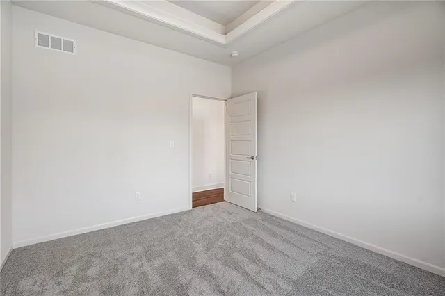 $606,740 | 7009 Northeast 102nd Court, Kansas City, MO 64156