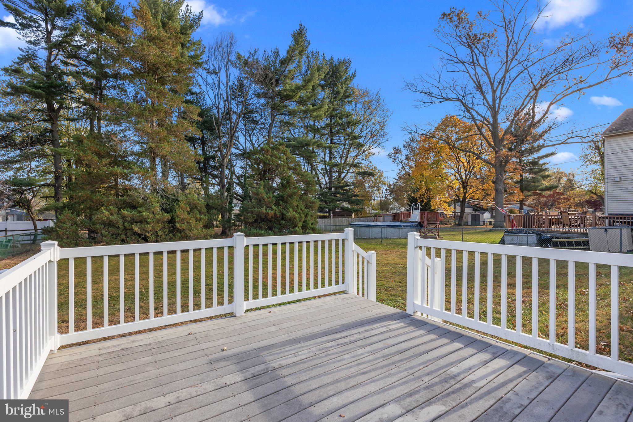 135 Woodlawn Road Warminster, PA 18974 - Photo 23 of 29