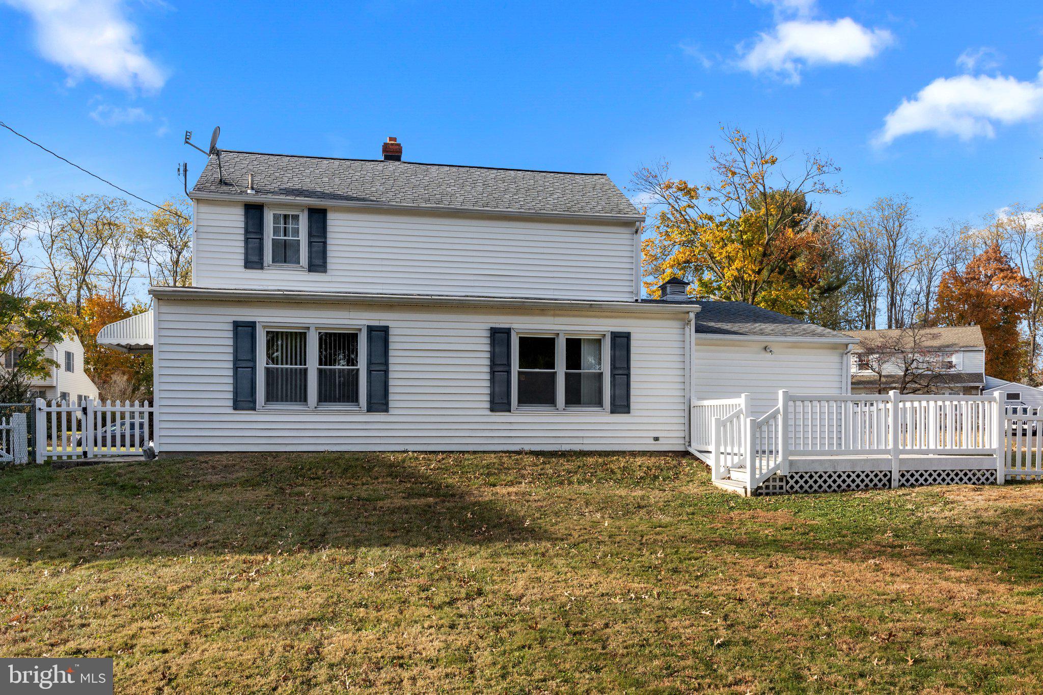 135 Woodlawn Road Warminster, PA 18974 - Photo 24 of 29