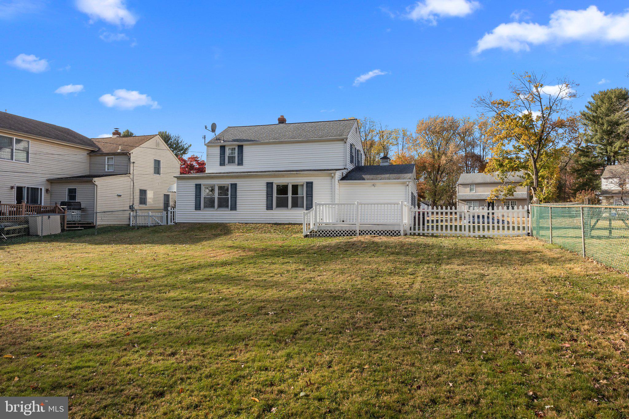 135 Woodlawn Road Warminster, PA 18974 - Photo 25 of 29