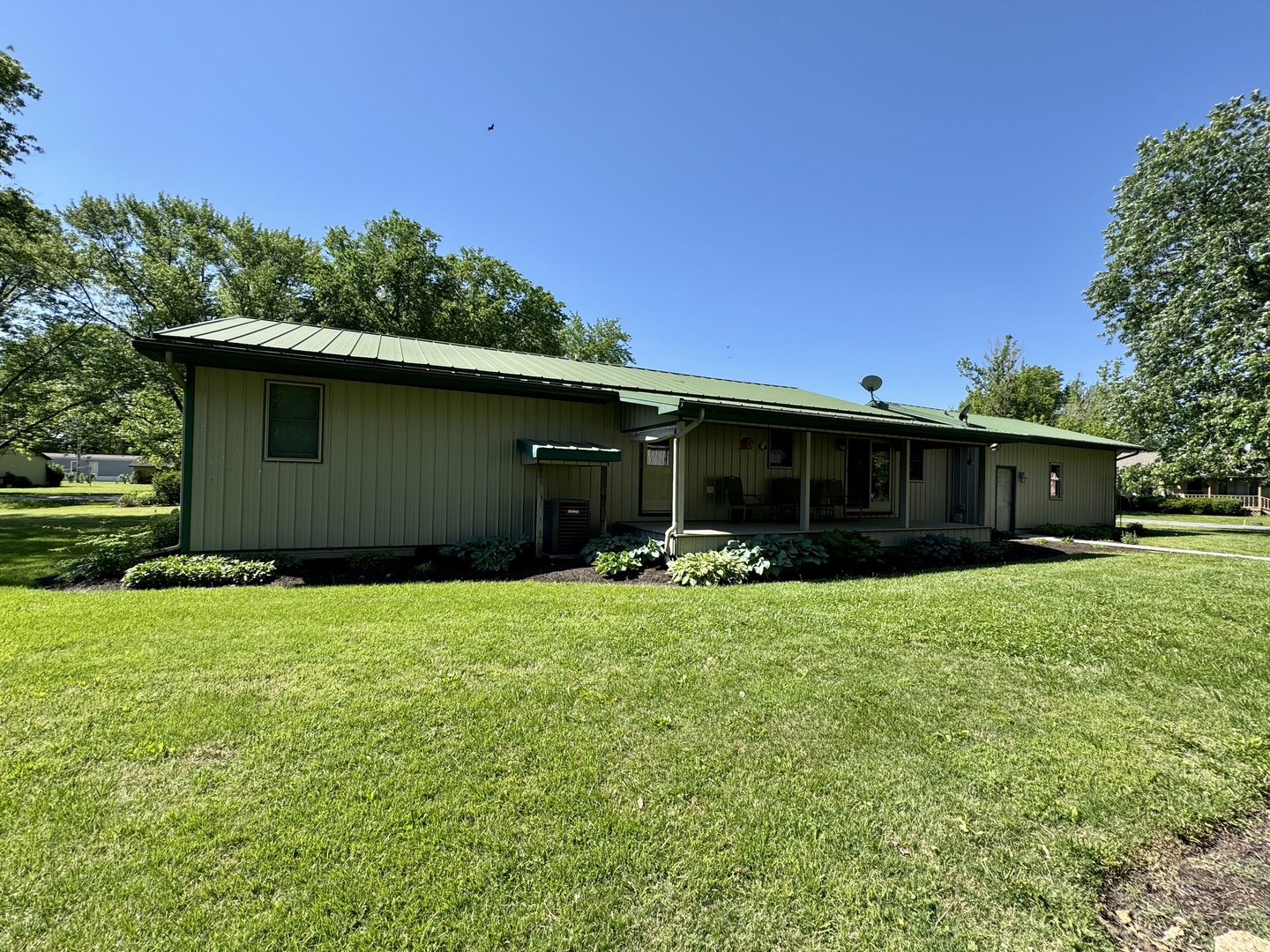 504 East Murray Street Sesser, IL 62884 - Photo 13 of 41