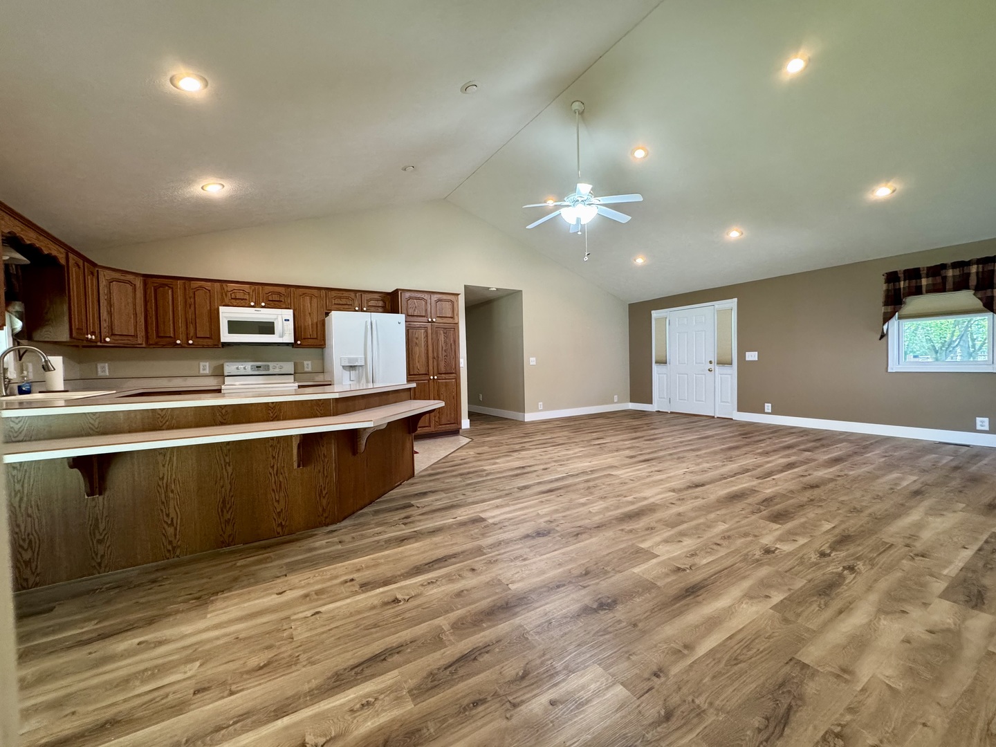 504 East Murray Street Sesser, IL 62884 - Photo 17 of 41