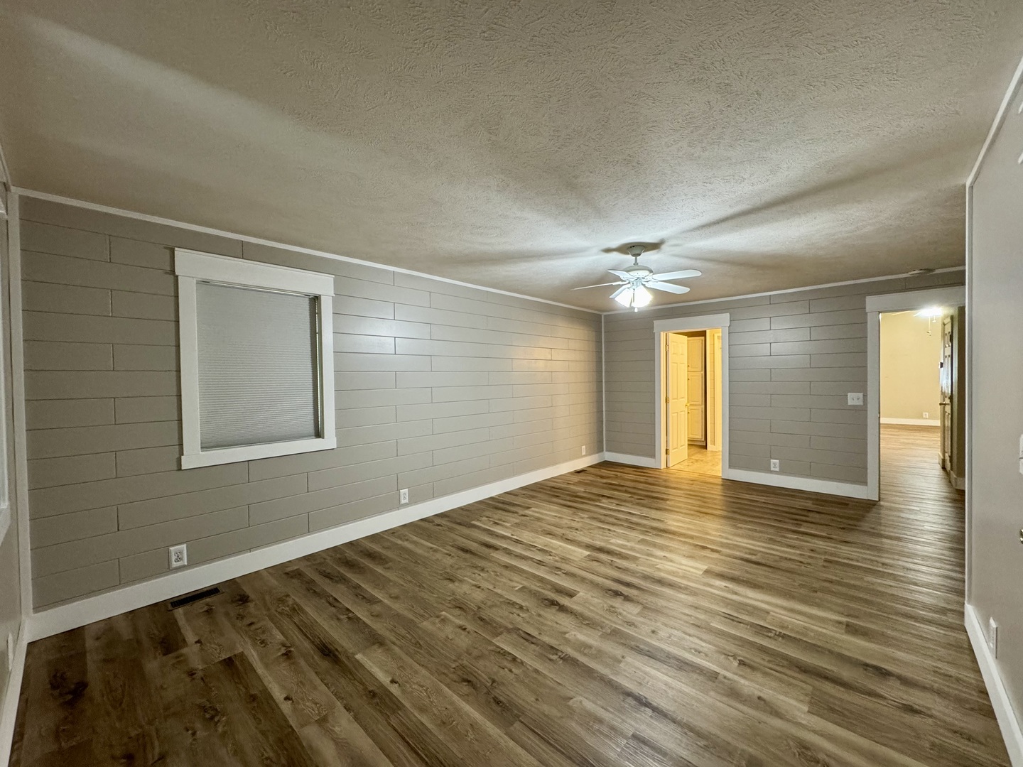 504 East Murray Street Sesser, IL 62884 - Photo 31 of 41
