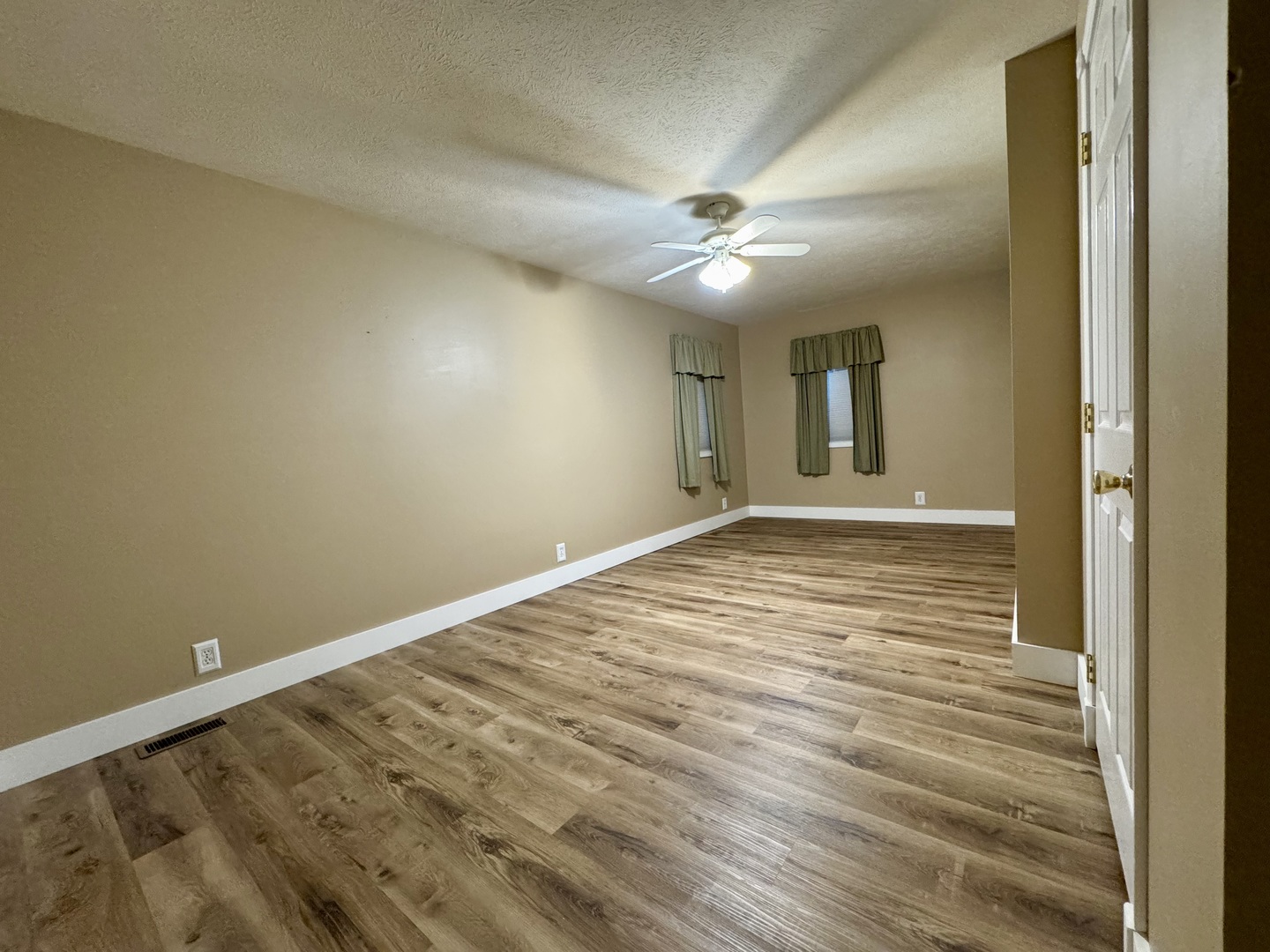 504 East Murray Street Sesser, IL 62884 - Photo 36 of 41