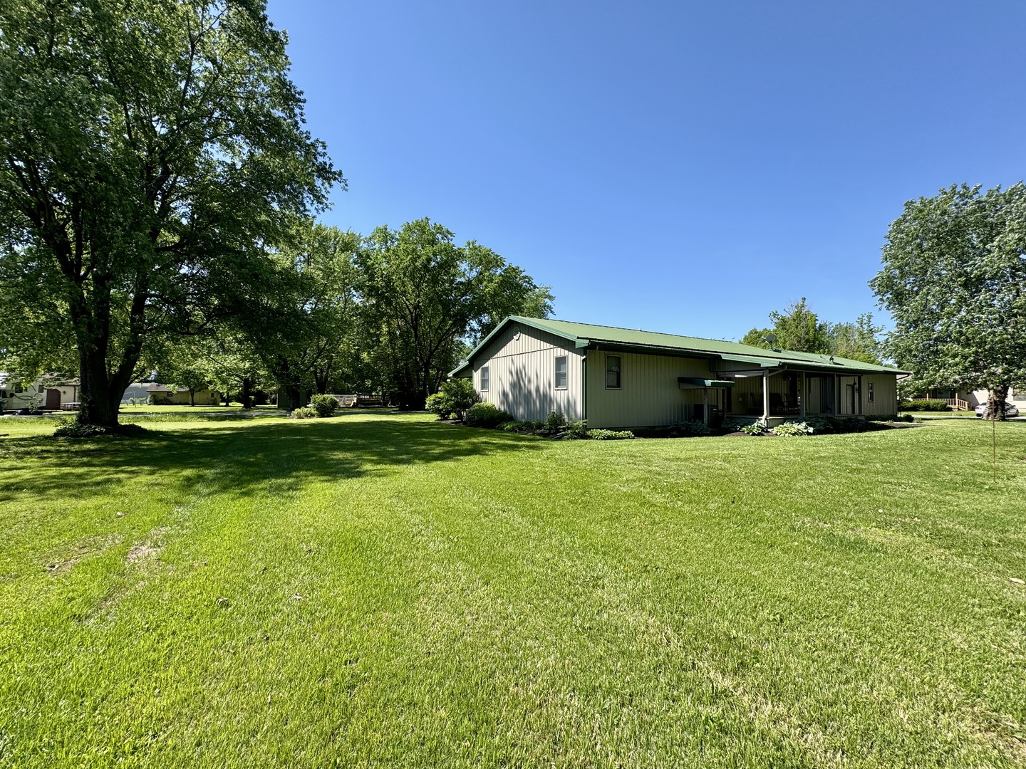 504 East Murray Street Sesser, IL 62884 - Photo 10 of 41